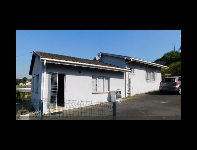 2 BEDROOM SIMPLEX FOR SALE IN SHALLCROSS